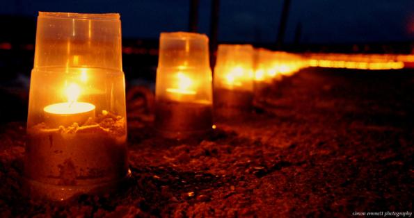 Candles on the Cobb 2012 ©Simon Emmett